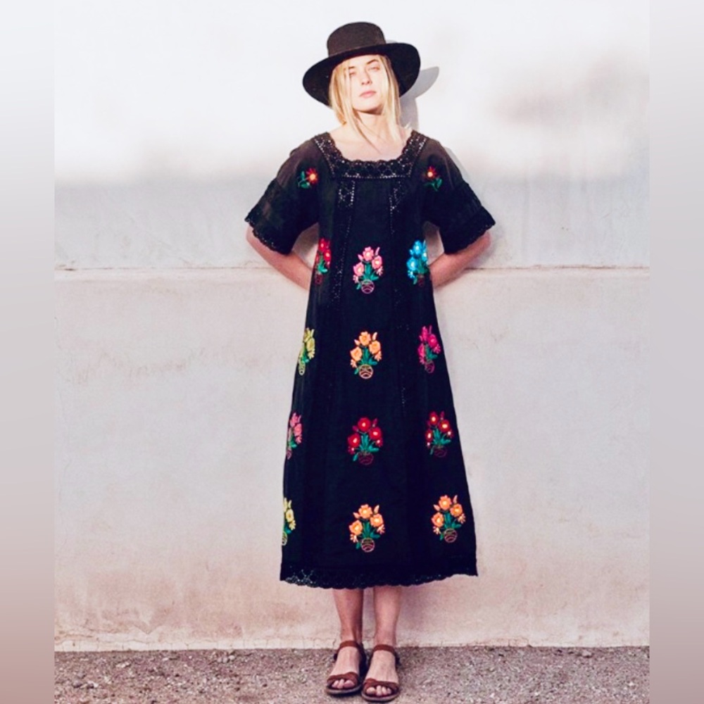 Christy Dawn Dress in Simone Noir